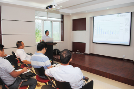 客觀分析大環(huán)境 實(shí)施策略保穩(wěn)增(圖1) 客觀分析大環(huán)境 實(shí)施策略保穩(wěn)增(圖1)