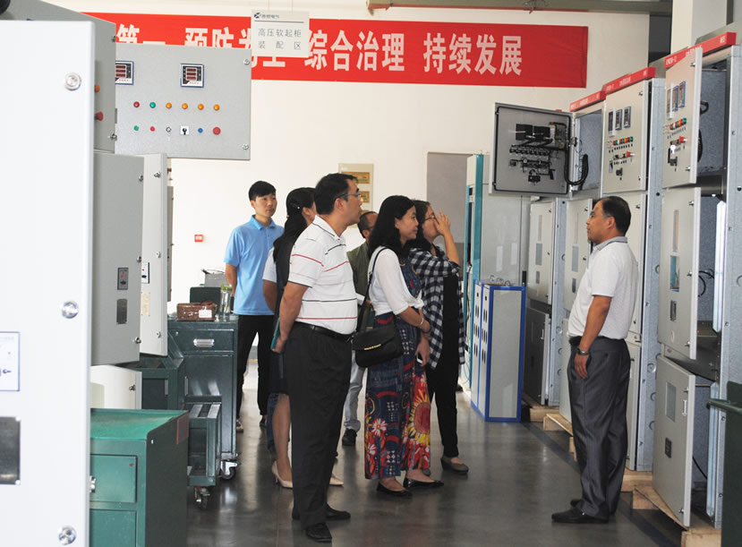 西安名牌產(chǎn)品復(fù)審與質(zhì)量專家走進(jìn)西馳(圖3) 西安名牌產(chǎn)品復(fù)審與質(zhì)量專家走進(jìn)西馳(圖3)