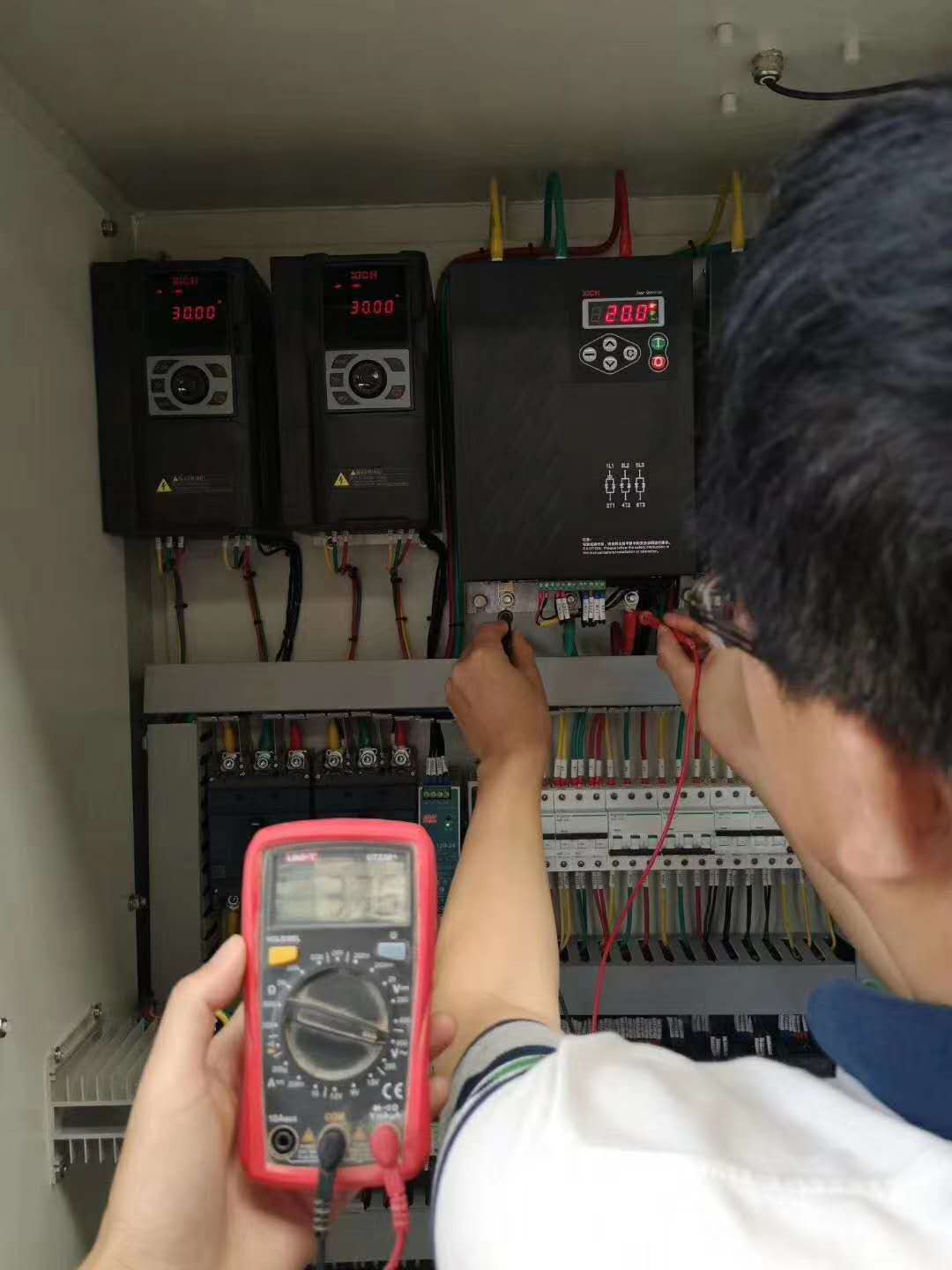 化工行業(yè)—調(diào)功器、變頻器(圖2)