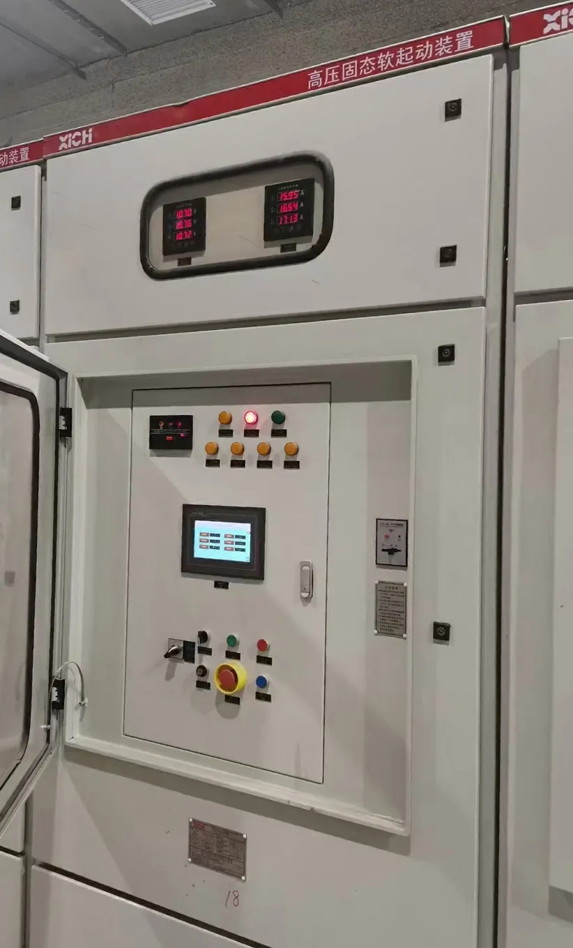 西馳電氣高原型高壓軟起動(dòng)裝置在京藏高速一次試車(chē)成功(圖2) 西馳電氣高原型高壓軟起動(dòng)裝置在京藏高速一次試車(chē)成功(圖2)