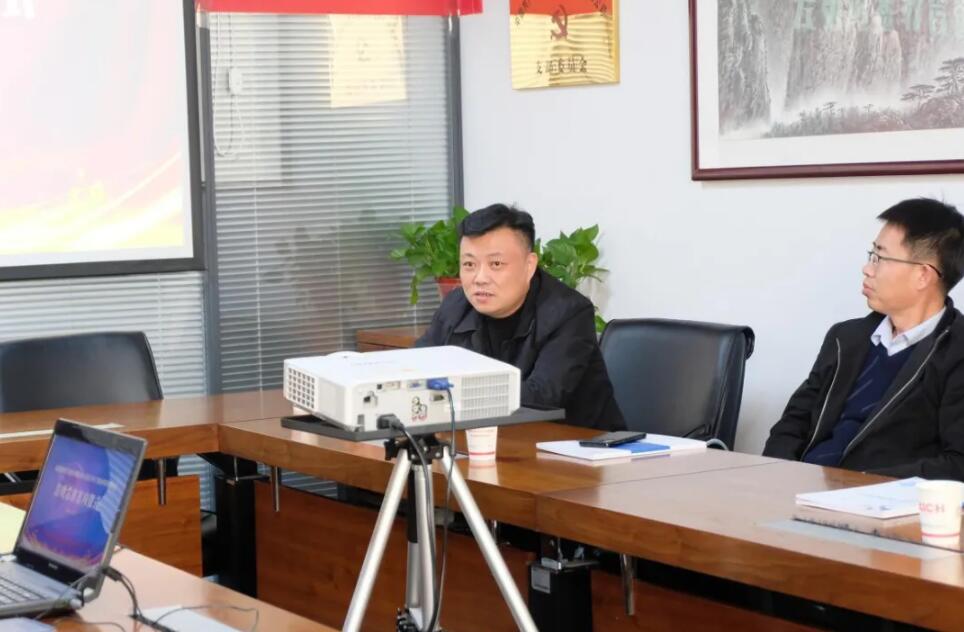 西馳電氣攜手老電工，戰(zhàn)略合作，共謀發(fā)展！(圖5)